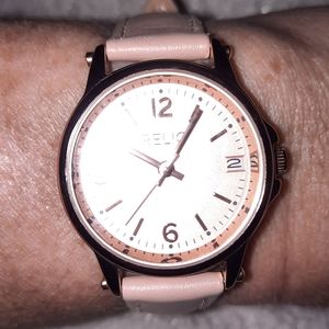 Ladies Relic quart watchPale pink leather band